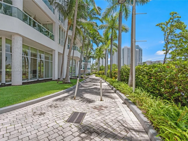 16500 Collins Ave # 652, Sunny Isles Beach FL 33160
