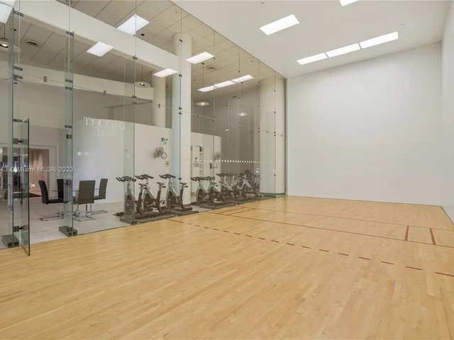 16500 Collins Ave # 652, Sunny Isles Beach FL 33160