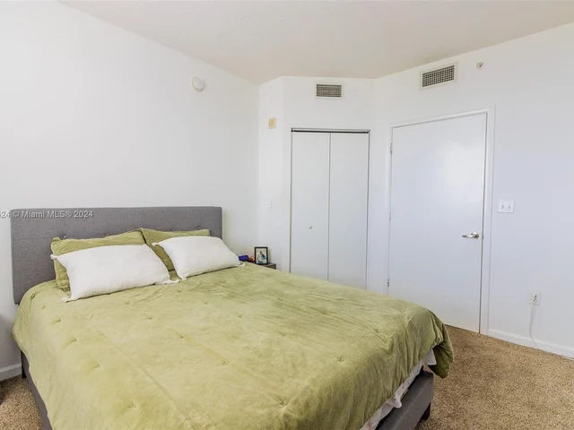 18800 NE 29th Ave # 1012, Aventura FL 33180