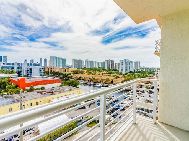 18800 NE 29th Ave # 1012, Aventura FL 33180