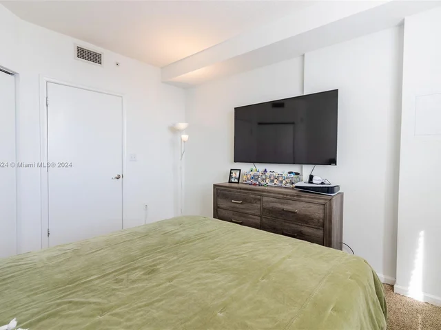 18800 NE 29th Ave # 1012, Aventura FL 33180