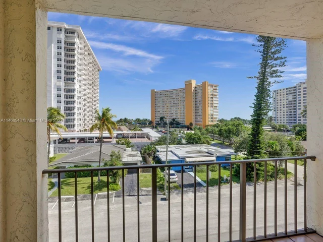 400 N Riverside Dr # 404, Pompano Beach FL 33062