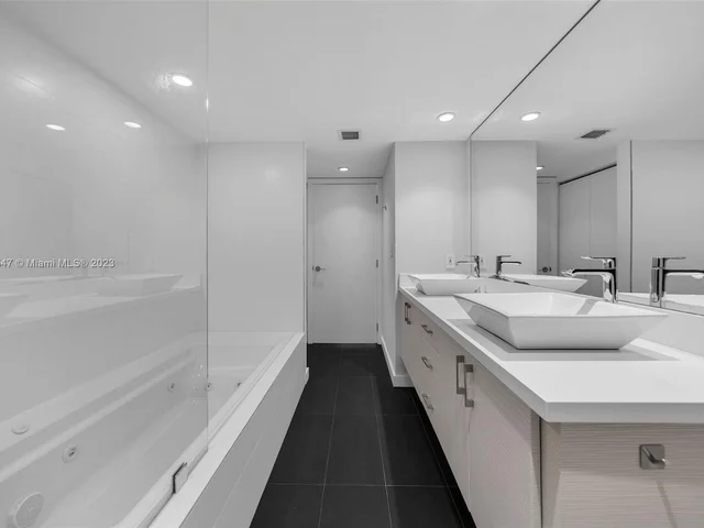 1900 Sunset Harbour Dr # 1411, Miami Beach FL 33139