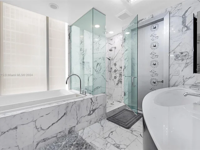 9701 Collins Ave # 2004S, Bal Harbour FL 33154