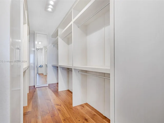 9701 Collins Ave # 2004S, Bal Harbour FL 33154