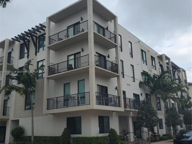 4740 NW 84th Ct # 36, Doral FL 33166