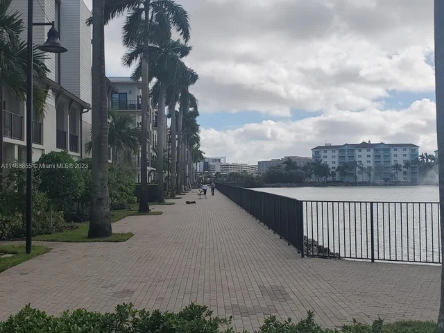 4740 NW 84th Ct # 36, Doral FL 33166