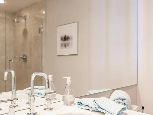 17001 Collins Ave # 3504, Sunny Isles Beach FL 33160