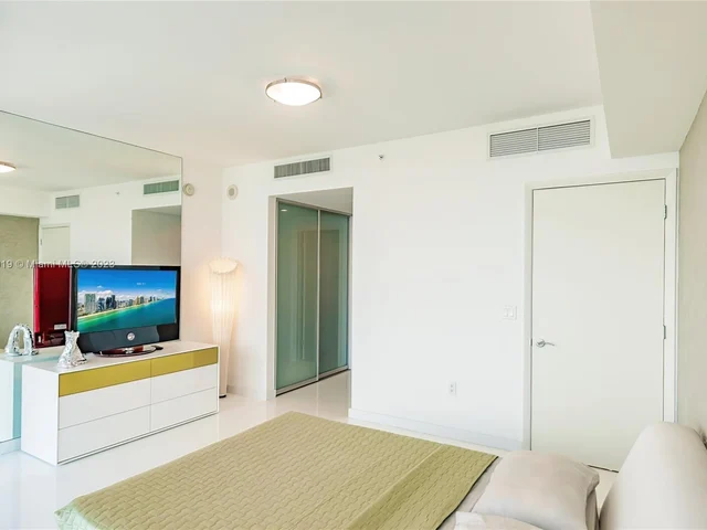 17001 Collins Ave # 3504, Sunny Isles Beach FL 33160