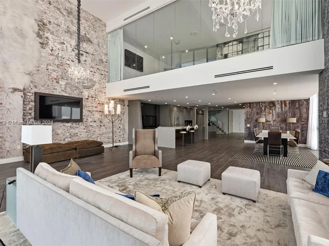 1100 Biscayne Blvd # 3507, Miami FL 33132