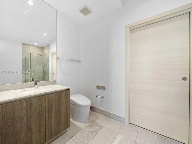 801 S Miami Ave # 5105, Miami FL 33130