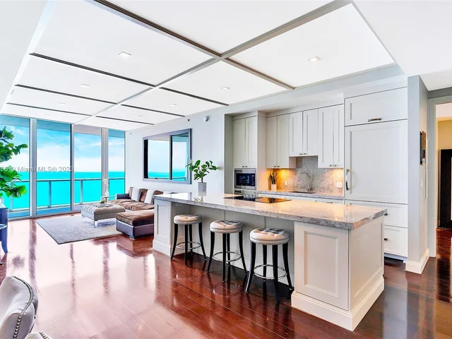 100 S Pointe Drive # 2407, Miami Beach FL 33139