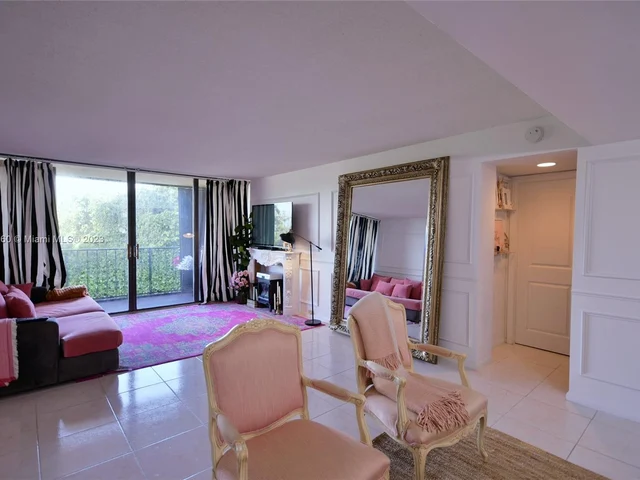 5600 N Flagler Dr # 206, West Palm Beach FL 33407