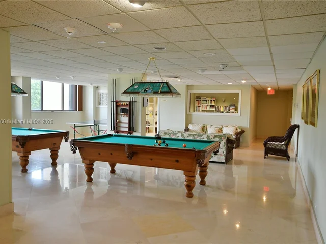 5600 N Flagler Dr # 206, West Palm Beach FL 33407