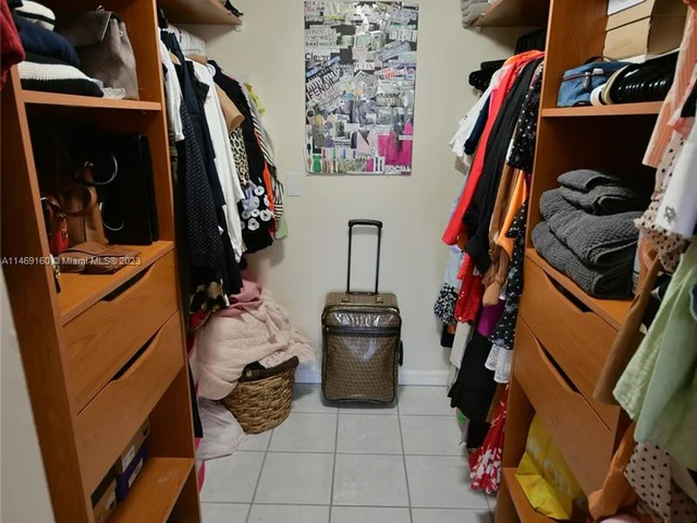 5600 N Flagler Dr # 206, West Palm Beach FL 33407