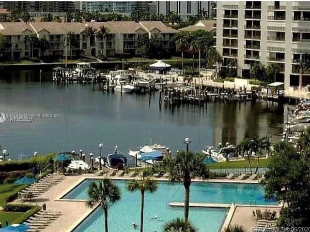 2500 Parkview Dr # 1816, Hallandale Beach FL 33009