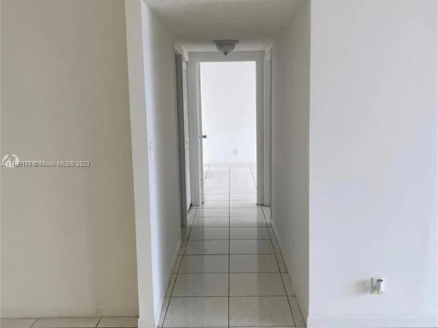 2500 Parkview Dr # 1816, Hallandale Beach FL 33009