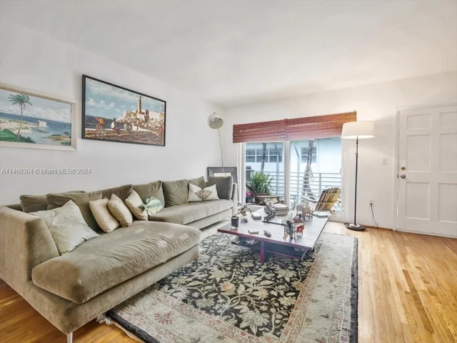 1101 98th St # 5, Bay Harbor Islands FL 33154