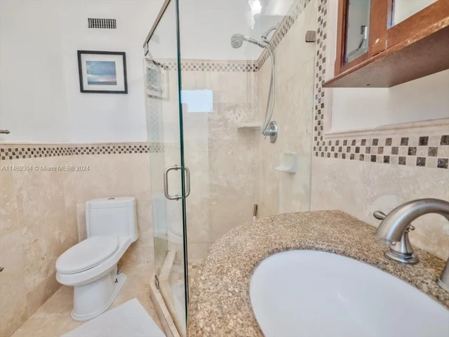 1101 98th St # 5, Bay Harbor Islands FL 33154