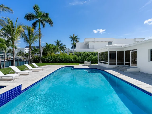 9451 E Broadview Dr, Bay Harbor Islands FL 33154