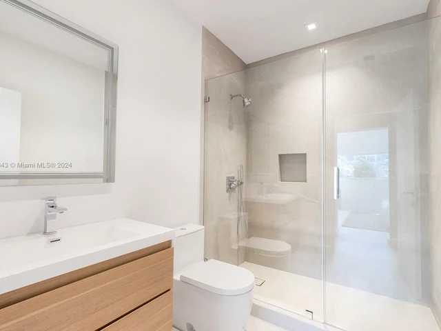 9451 E Broadview Dr, Bay Harbor Islands FL 33154