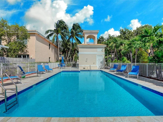 1251 Johnson Ct, Hollywood FL 33019