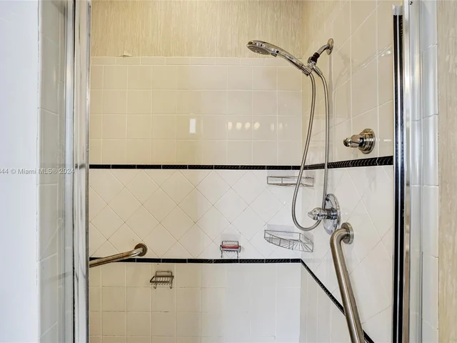 1251 Johnson Ct, Hollywood FL 33019