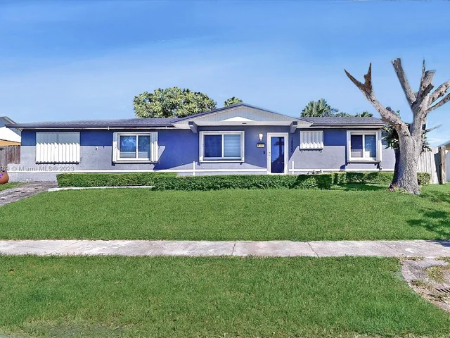 12233 SW 262nd St, Homestead FL 33032