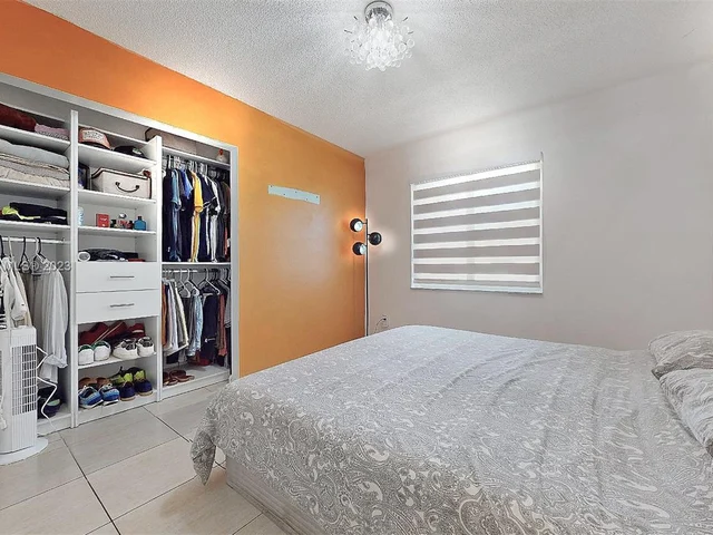 12233 SW 262nd St, Homestead FL 33032