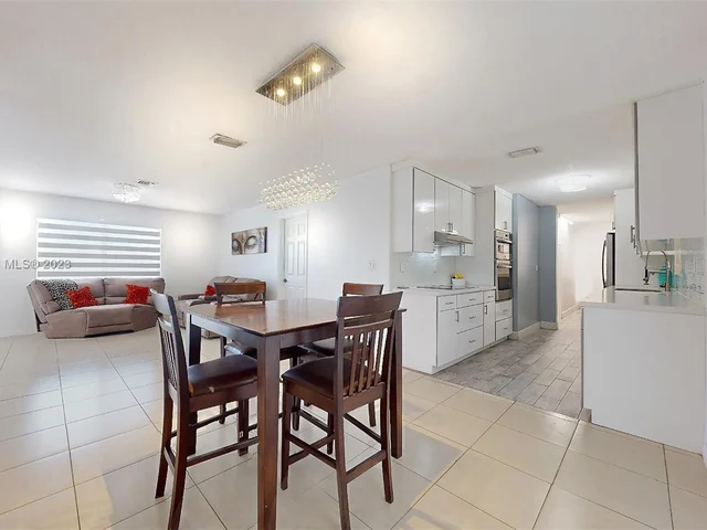 12233 SW 262nd St, Homestead FL 33032