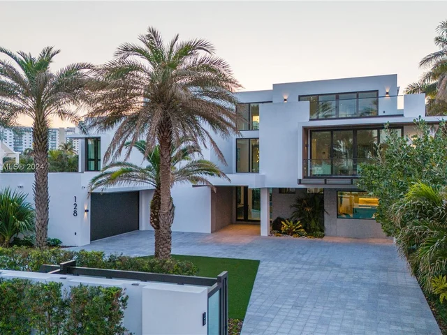 128 Ocean Blvd, Golden Beach FL 33160