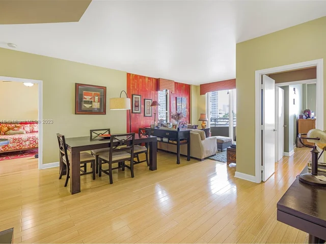 888 Brickell Key Dr # 510, Miami FL 33131