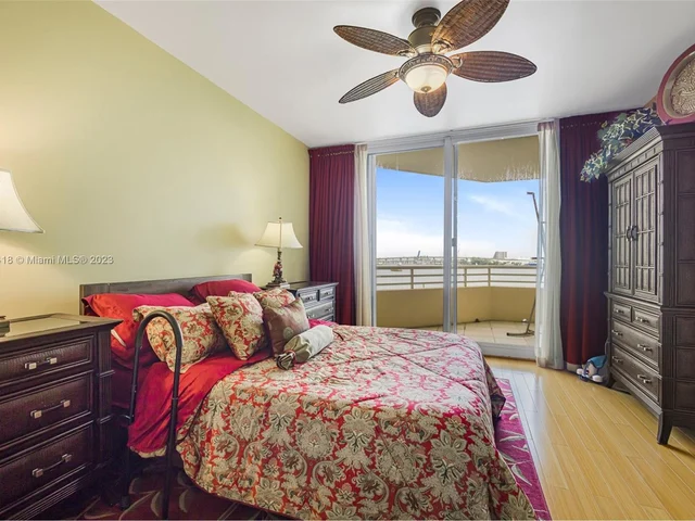 888 Brickell Key Dr # 510, Miami FL 33131