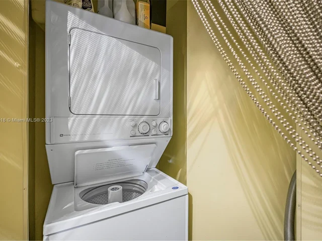 888 Brickell Key Dr # 510, Miami FL 33131