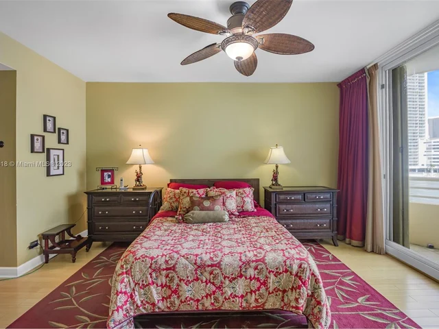 888 Brickell Key Dr # 510, Miami FL 33131