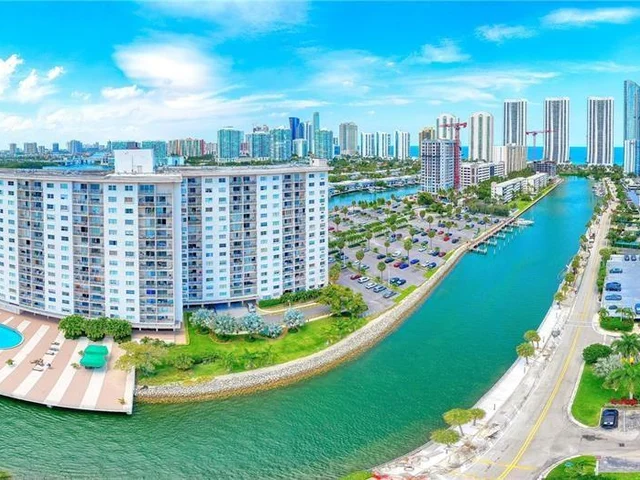 400 Kings Point Dr # 1529, Sunny Isles Beach FL 33160