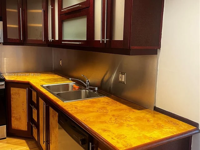 400 Kings Point Dr # 1529, Sunny Isles Beach FL 33160