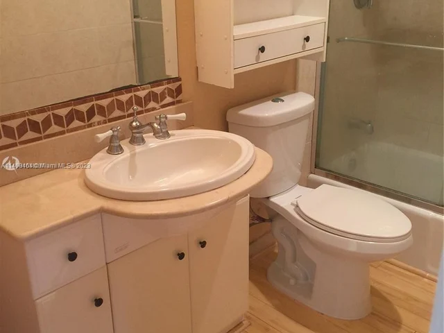 400 Kings Point Dr # 1529, Sunny Isles Beach FL 33160