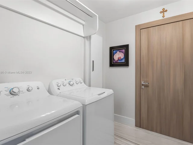 350 Ocean Dr # 1002N, Key Biscayne FL 33149