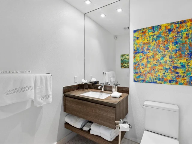 350 Ocean Dr # 1002N, Key Biscayne FL 33149