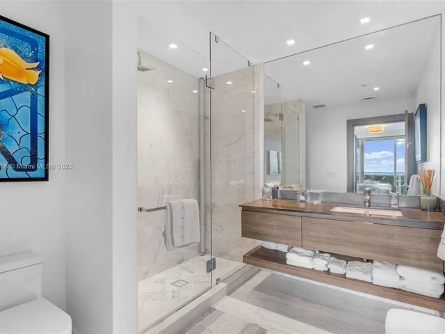 350 Ocean Dr # 1002N, Key Biscayne FL 33149