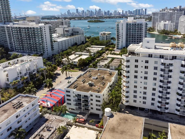 1605 Bay Rd # 503, Miami Beach FL 33139