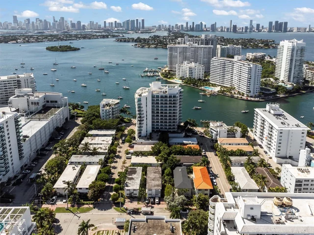 1605 Bay Rd # 503, Miami Beach FL 33139