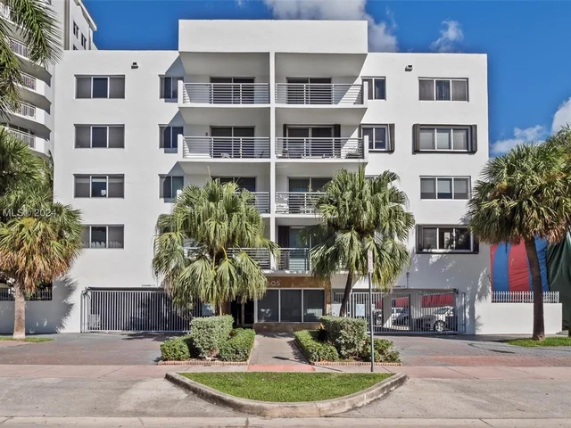 1605 Bay Rd # 503, Miami Beach FL 33139