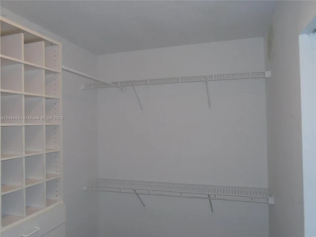 6770 INDIAN CREEK DR # D, Miami Beach FL 33141