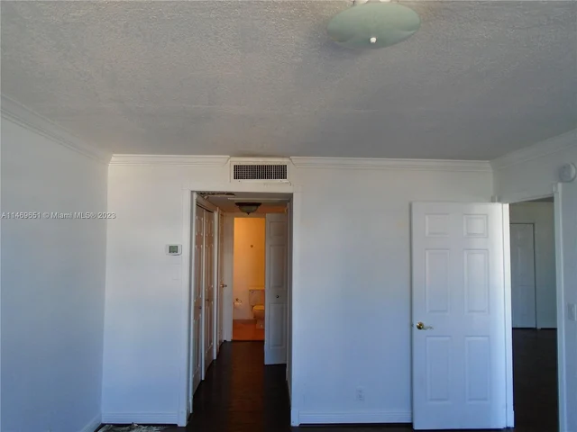 6770 INDIAN CREEK DR # D, Miami Beach FL 33141