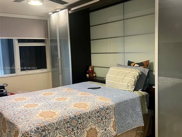 3180 S Ocean Dr # 720, Hallandale Beach FL 33009