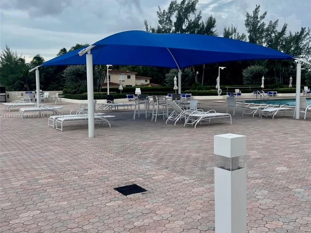 3180 S Ocean Dr # 720, Hallandale Beach FL 33009