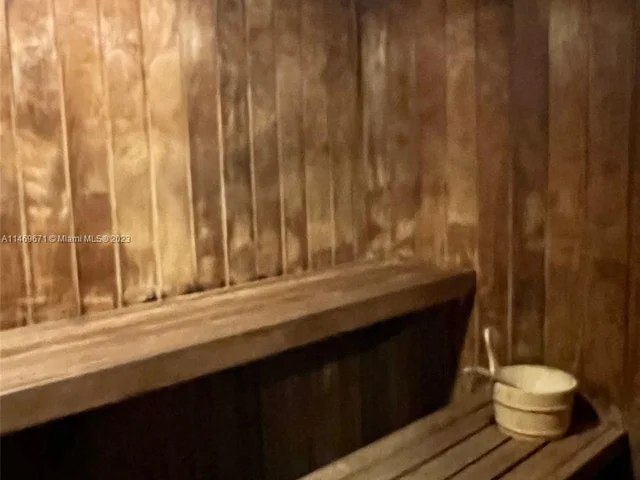 3180 S Ocean Dr # 720, Hallandale Beach FL 33009