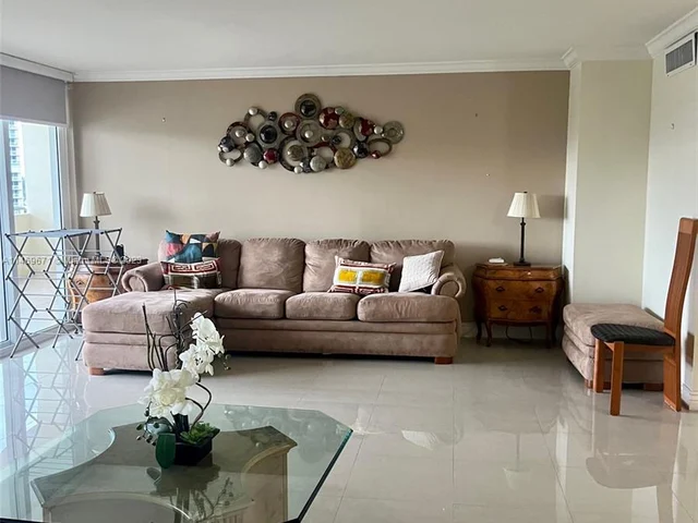 3180 S Ocean Dr # 720, Hallandale Beach FL 33009